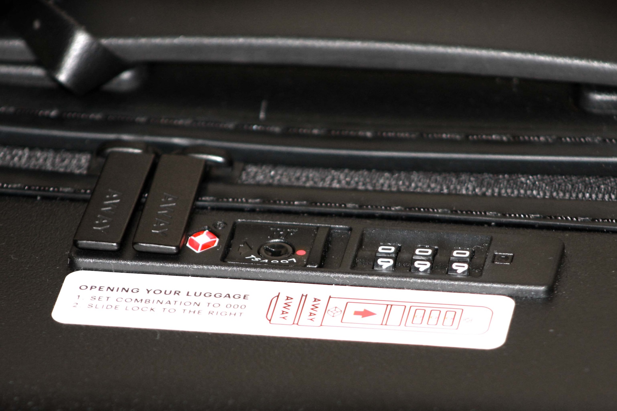 TSA-Approved Built-in Lock