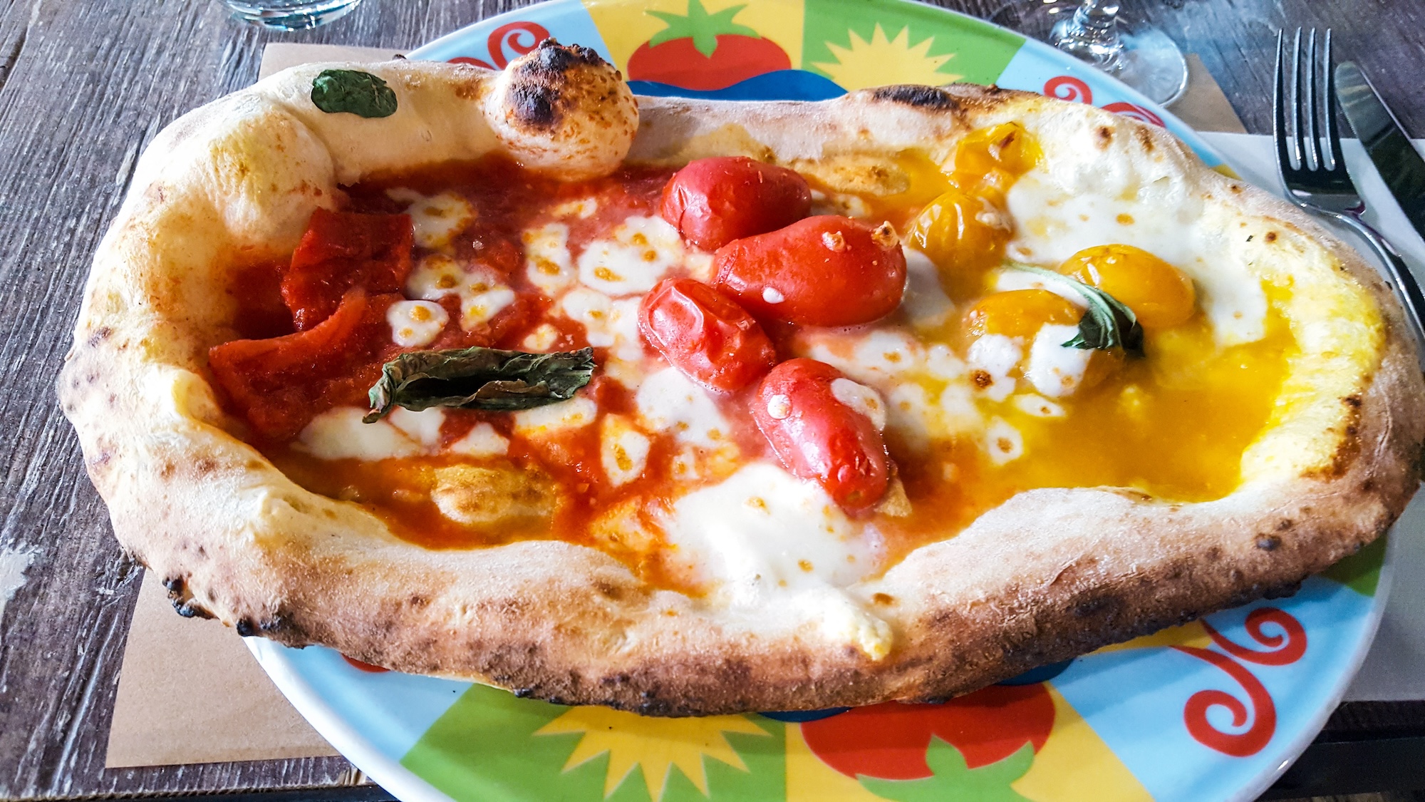 A pizza at the Milan airport