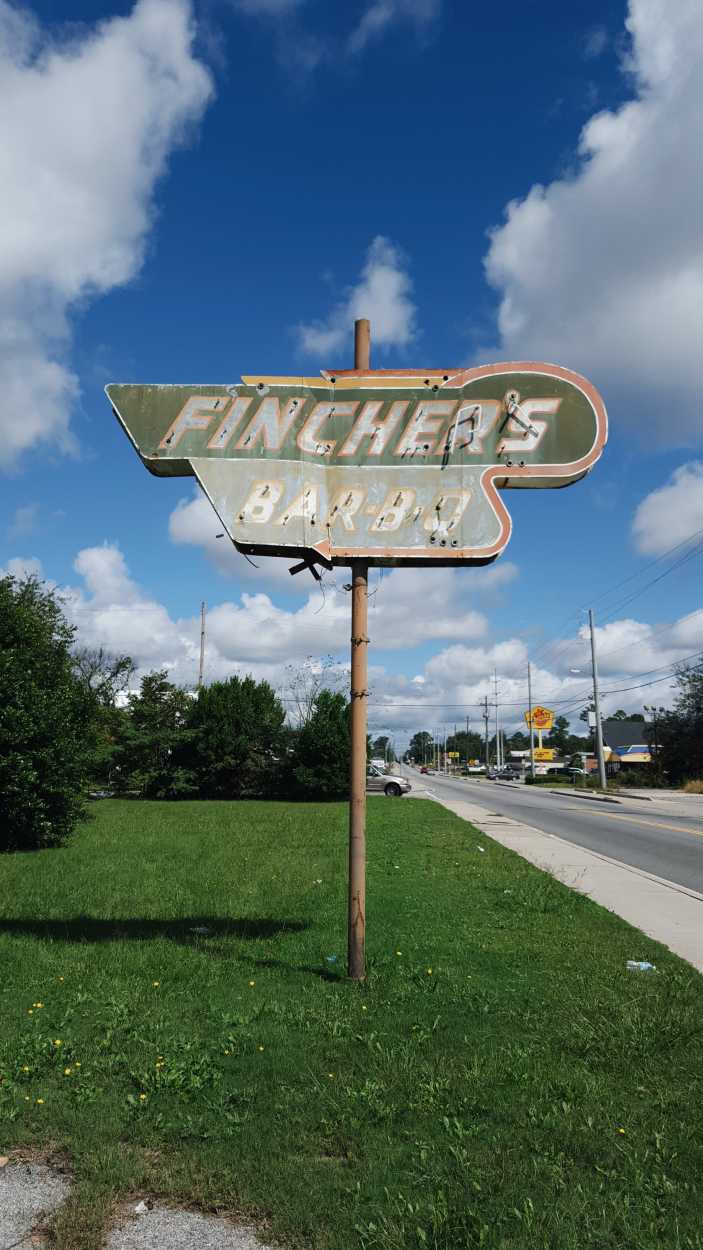 Fincher's BBQ sign