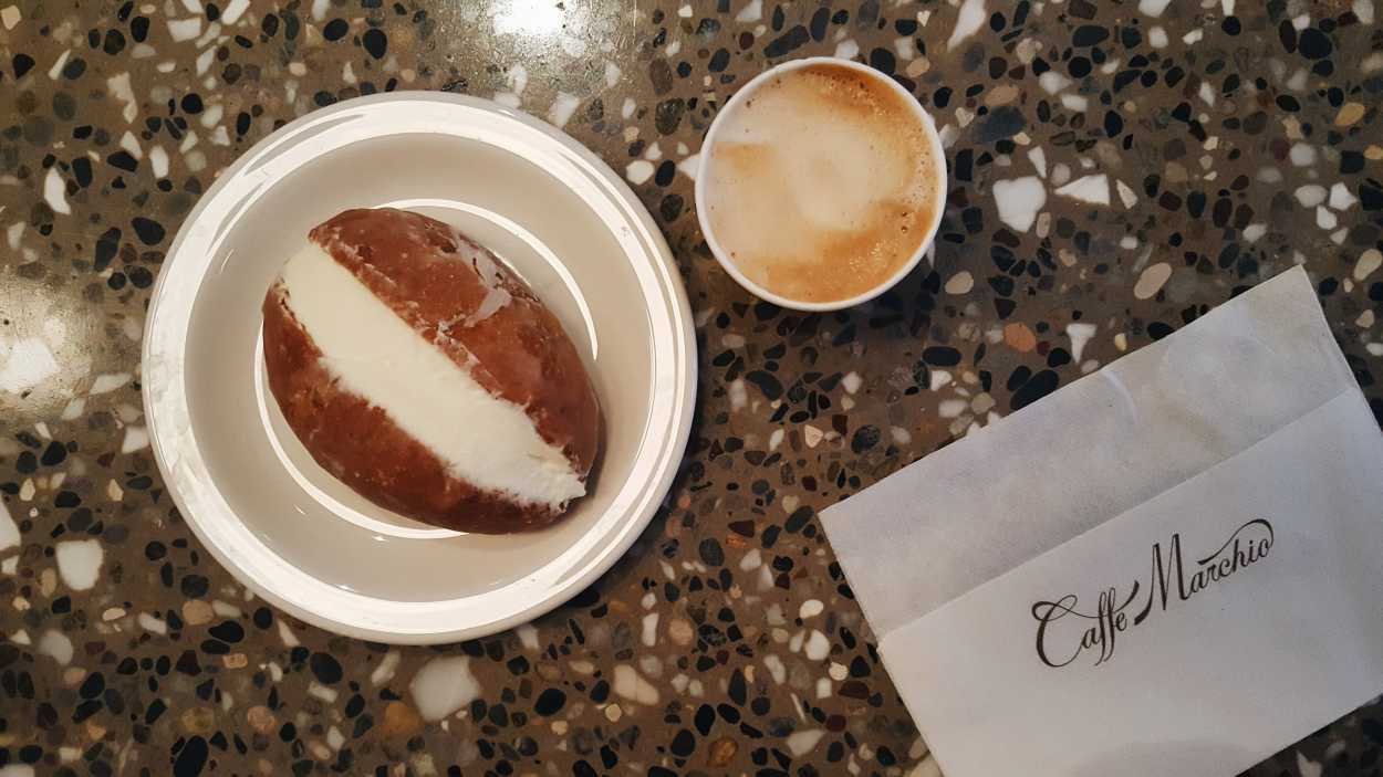 Maritozzi con la panna and a macchiato