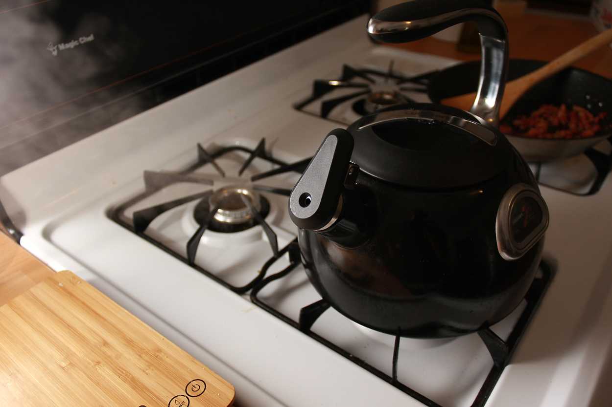 A kettle on a stovetop