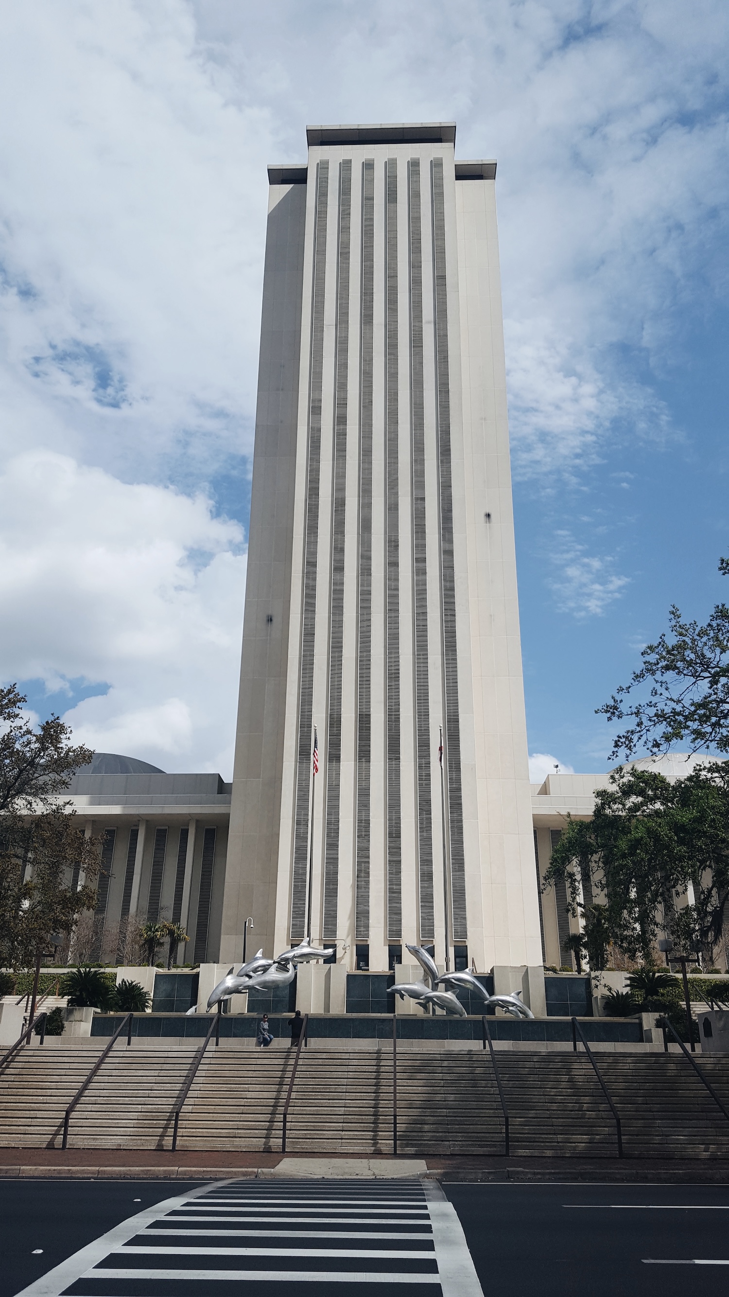 A photo of the Florida Capitol Building - it's pretty phallic