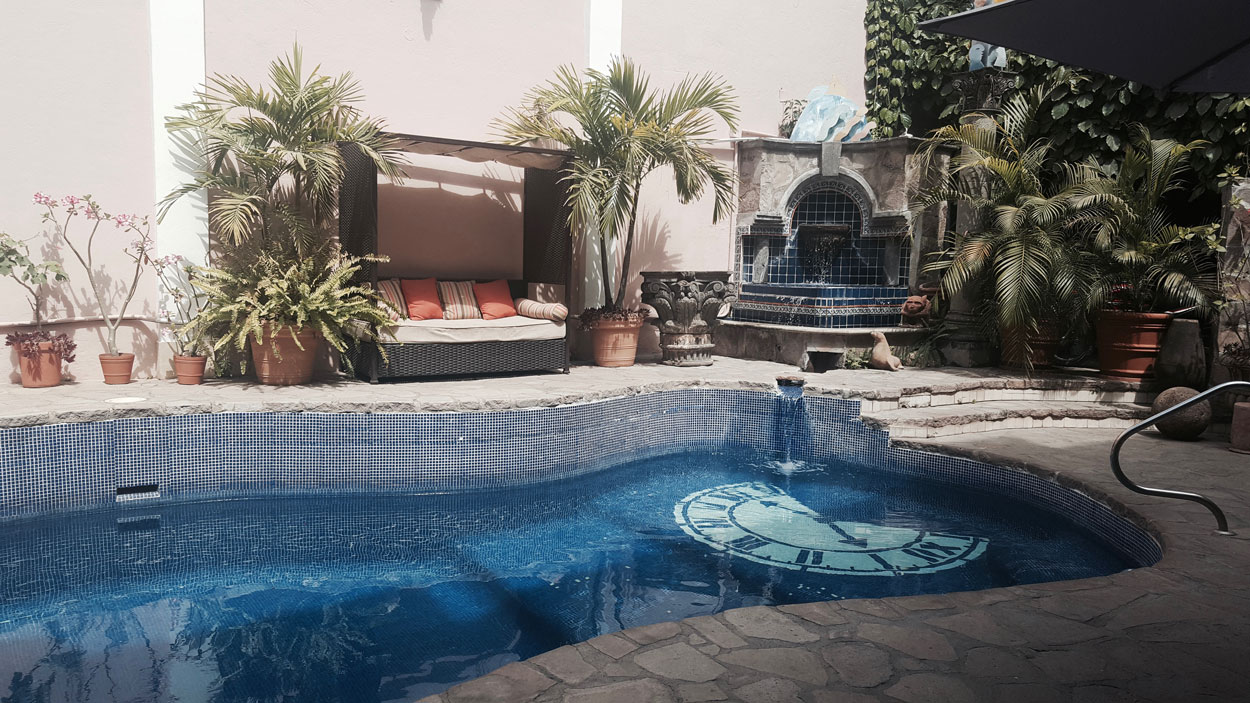 The pool at Garlands del Rio in Puerto Vallarta 
