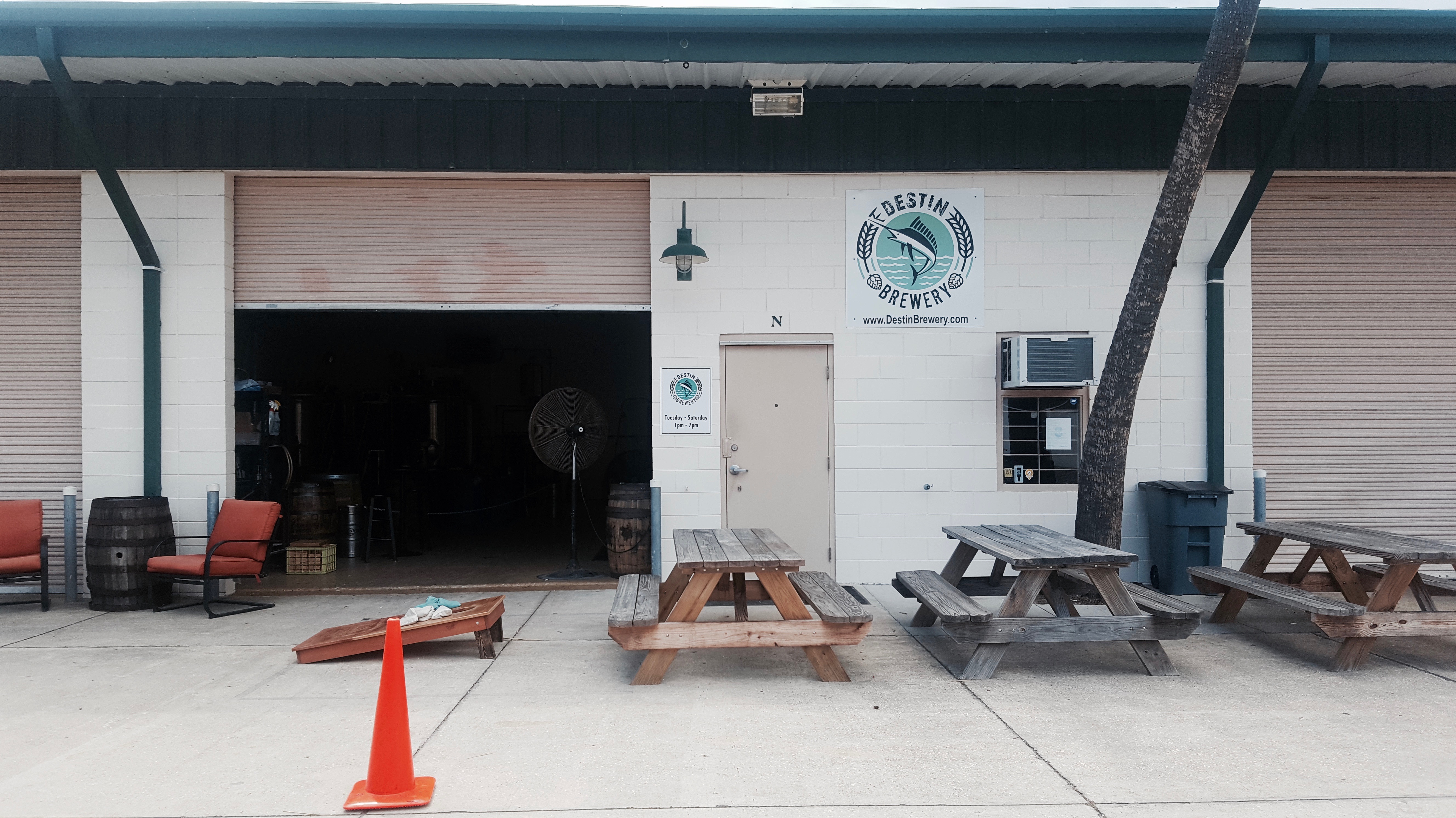 Entrance to Destin Brewery