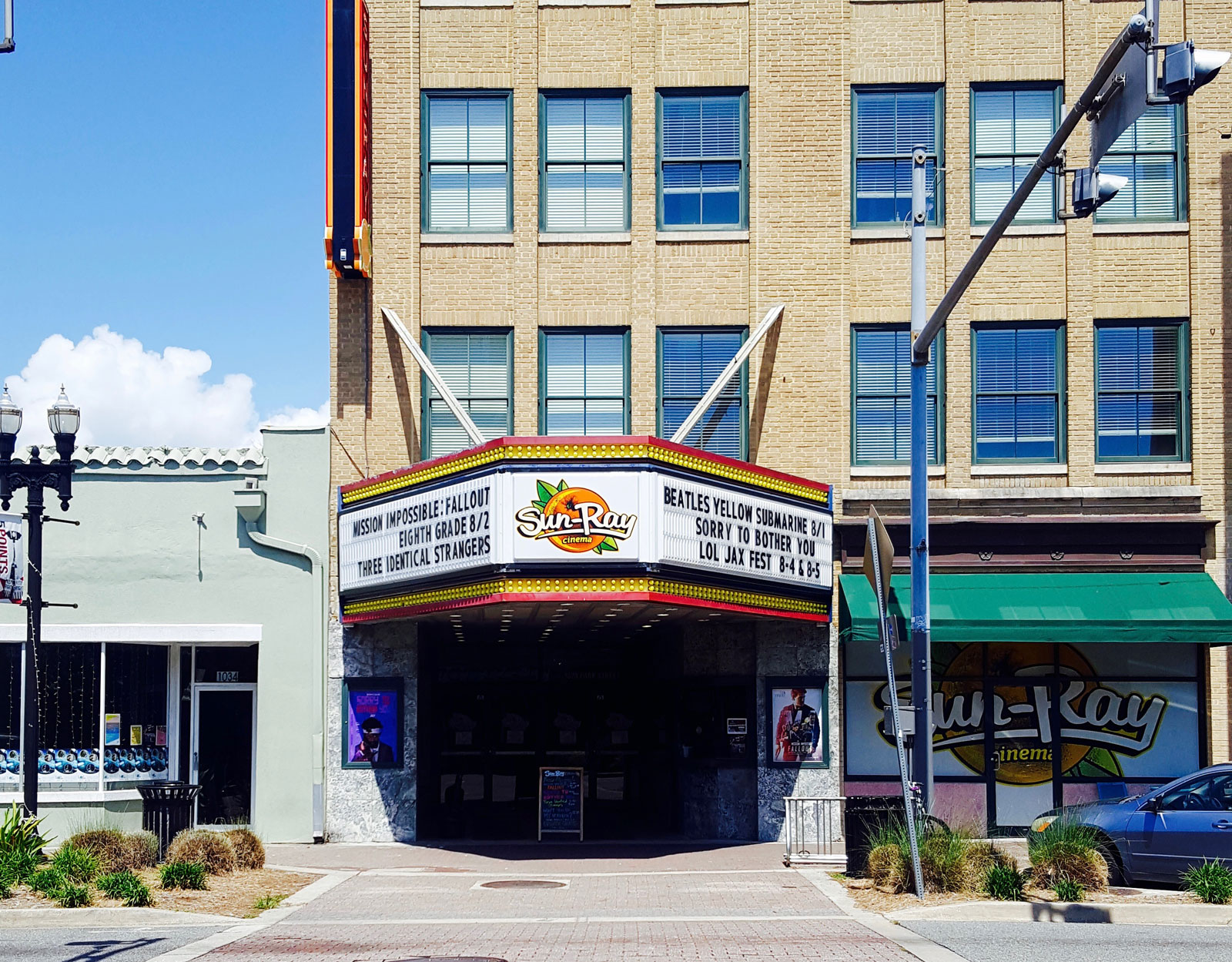 Sun Ray Theatre in Jacksonville