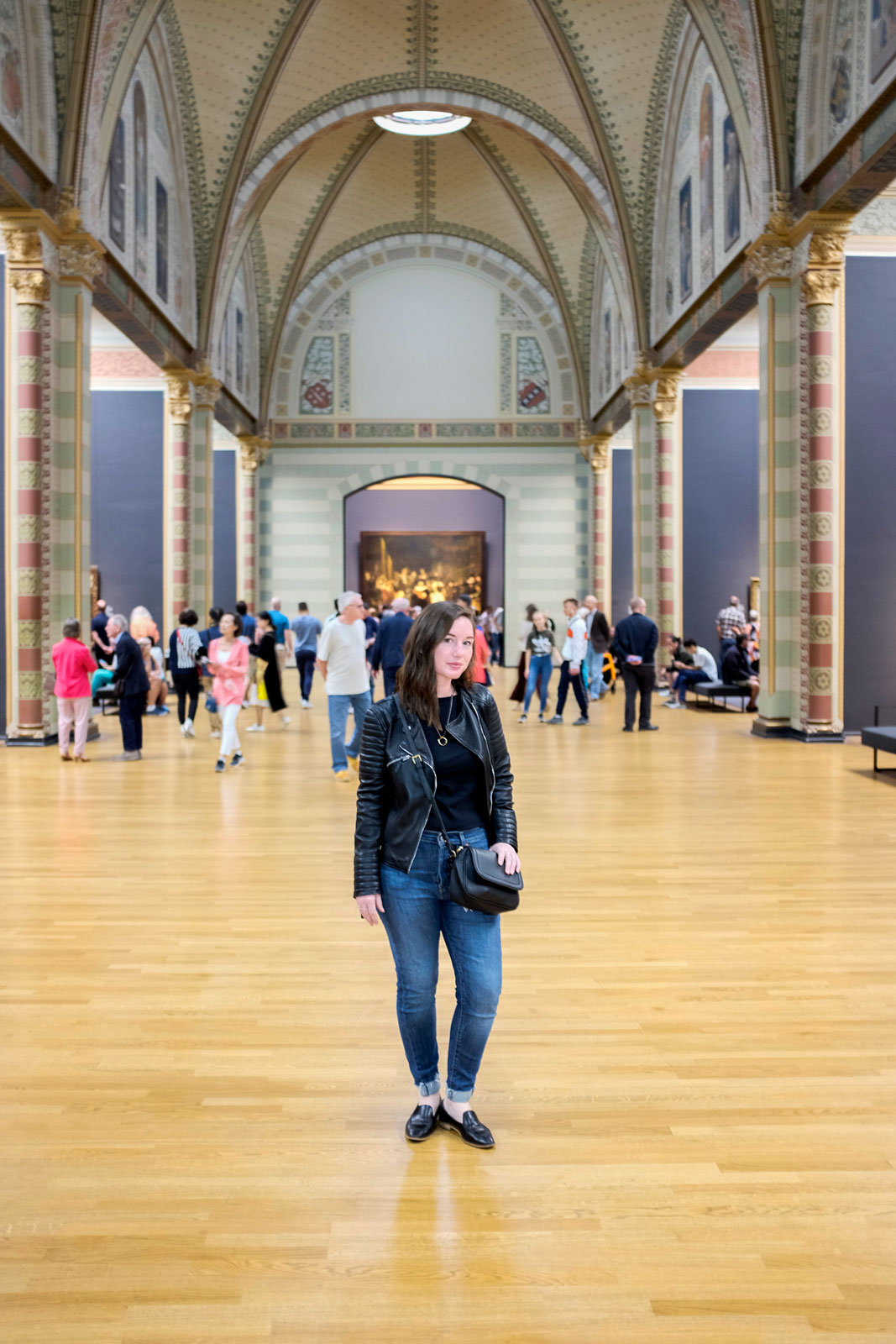 Alyssa stands in the Rijksmuseum