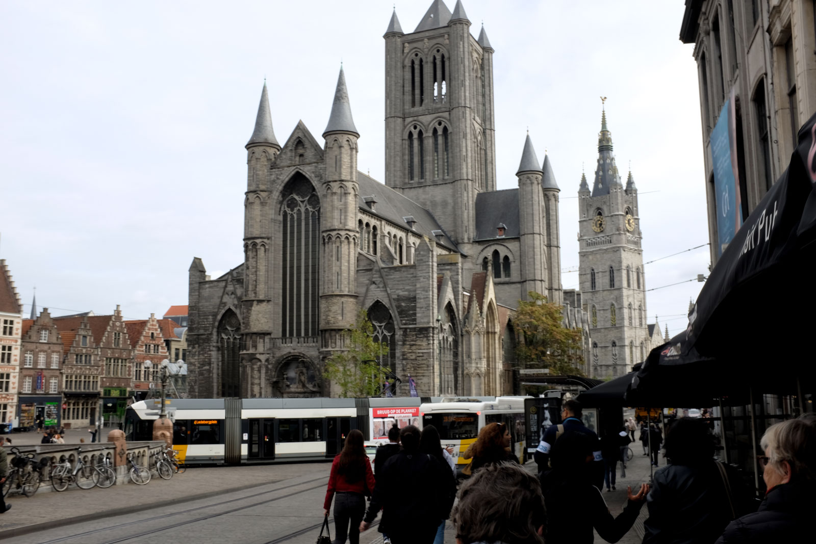 The exterior of Sint Niklaaskerk