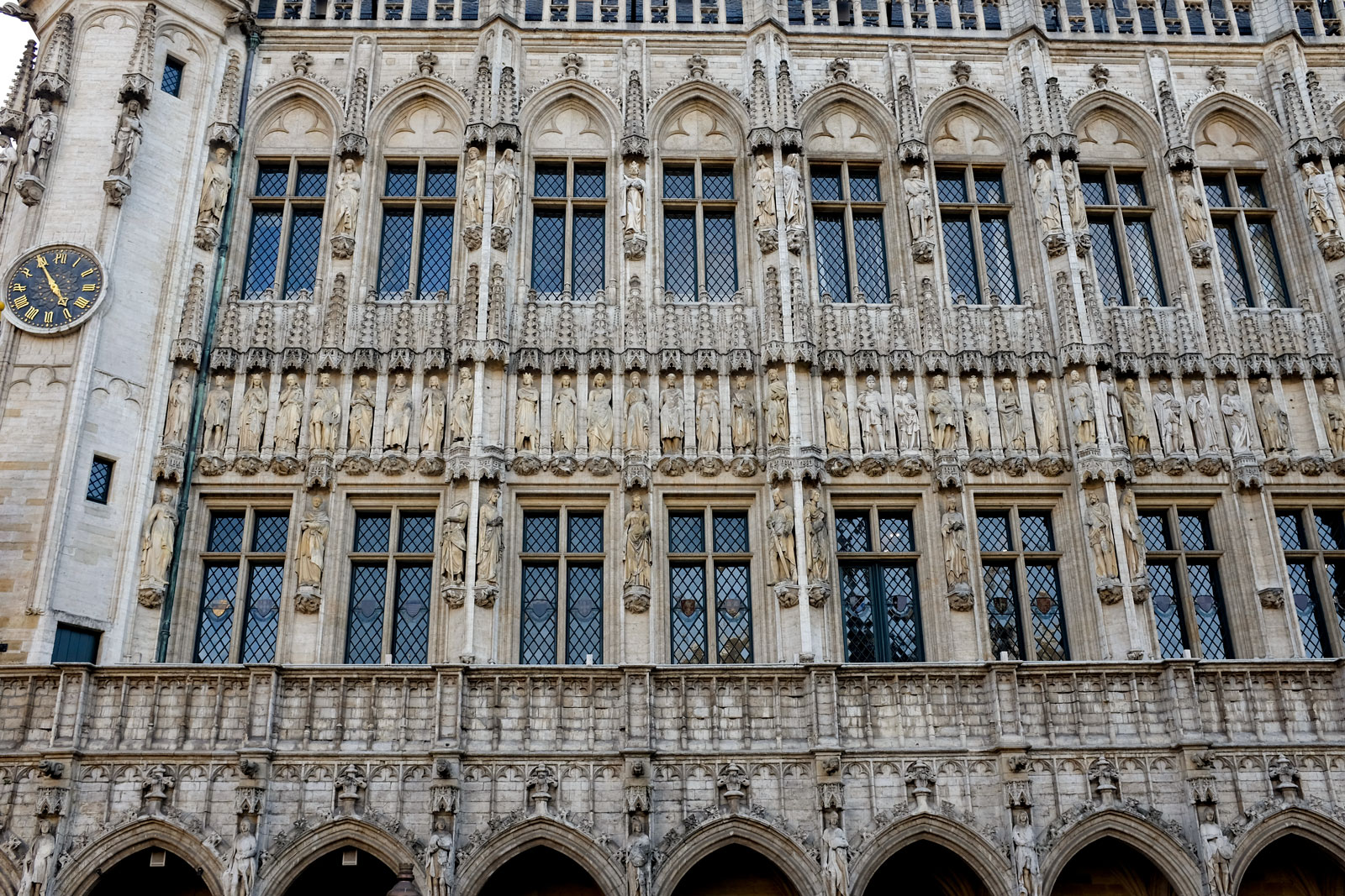 Architecture of the Grand Place Brussels
