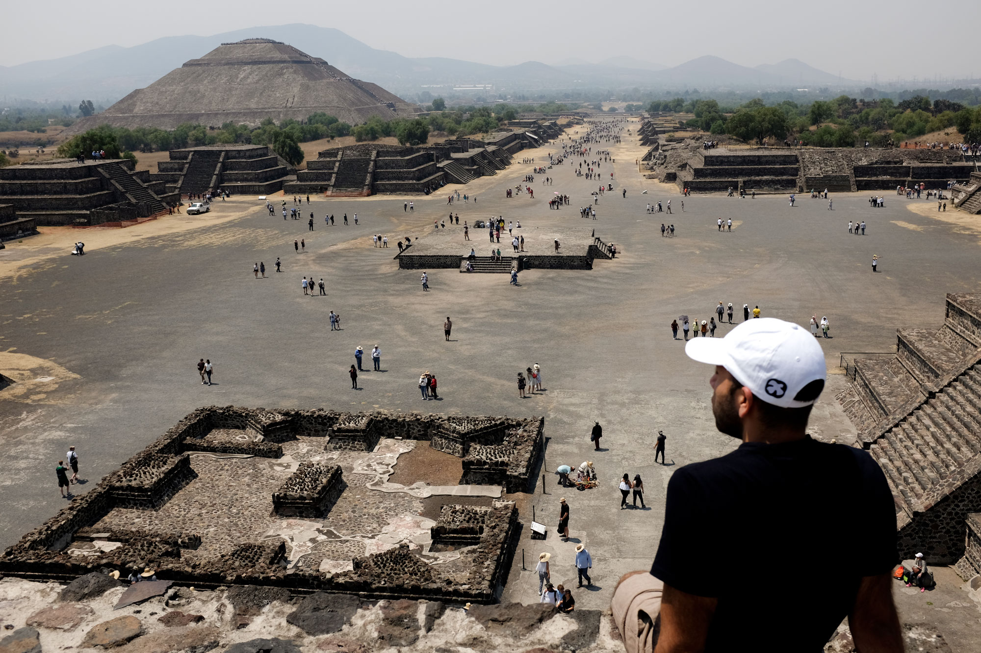 Michael looking over teotihuacan from the pyramid of the moon