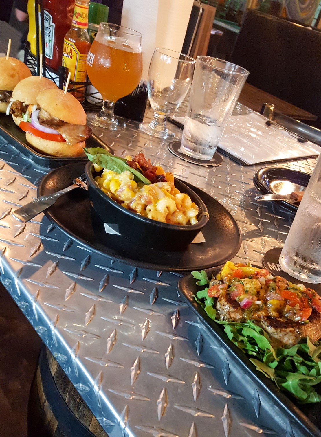 Burger, Mac and Cheese at Mad Beach