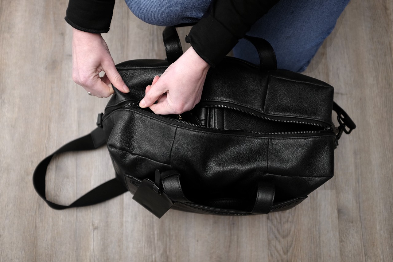 Away The Everywhere Bag Review: Meet Your New Favorite Bag