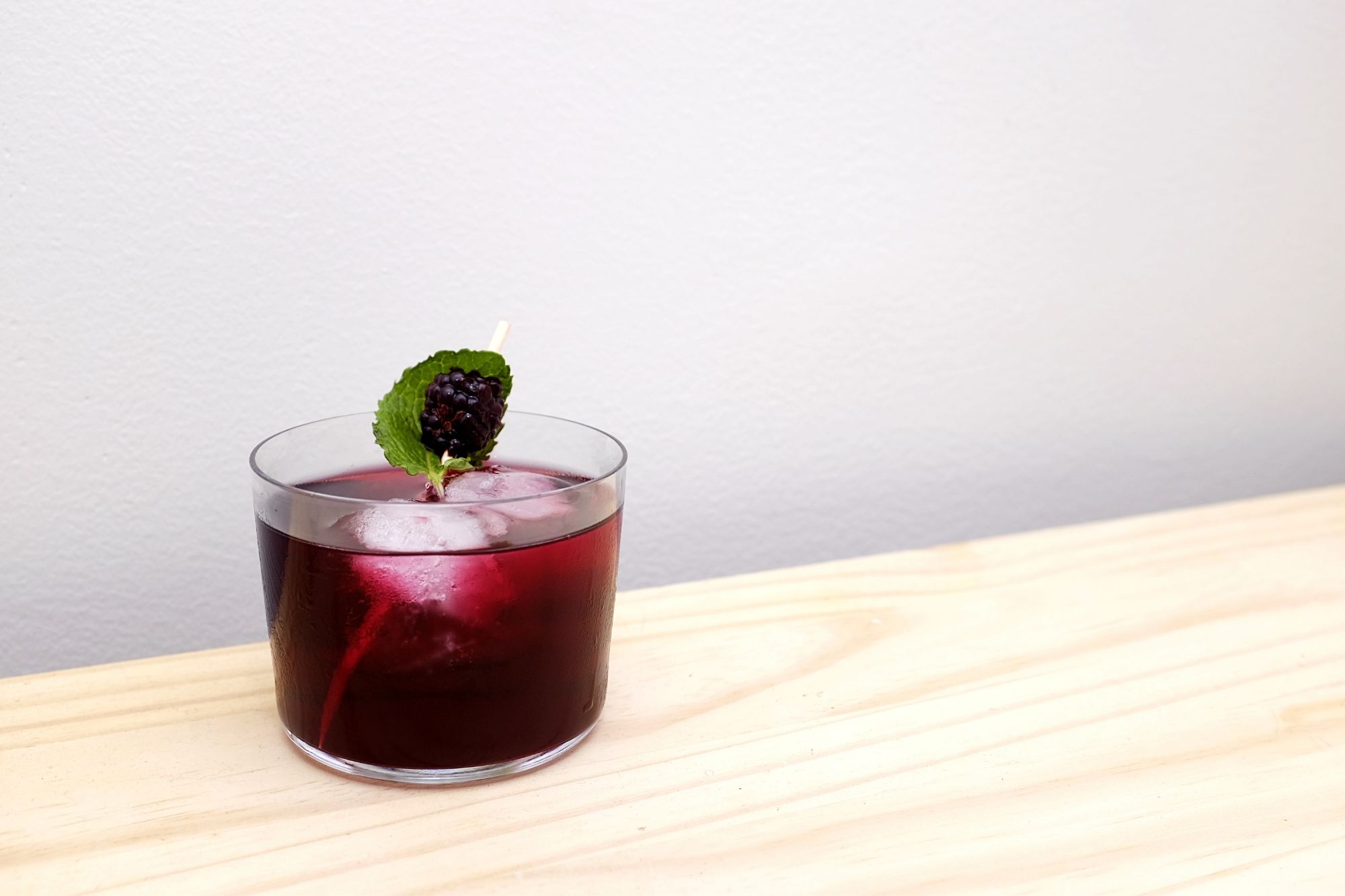 A photo of Le Bramble cocktail