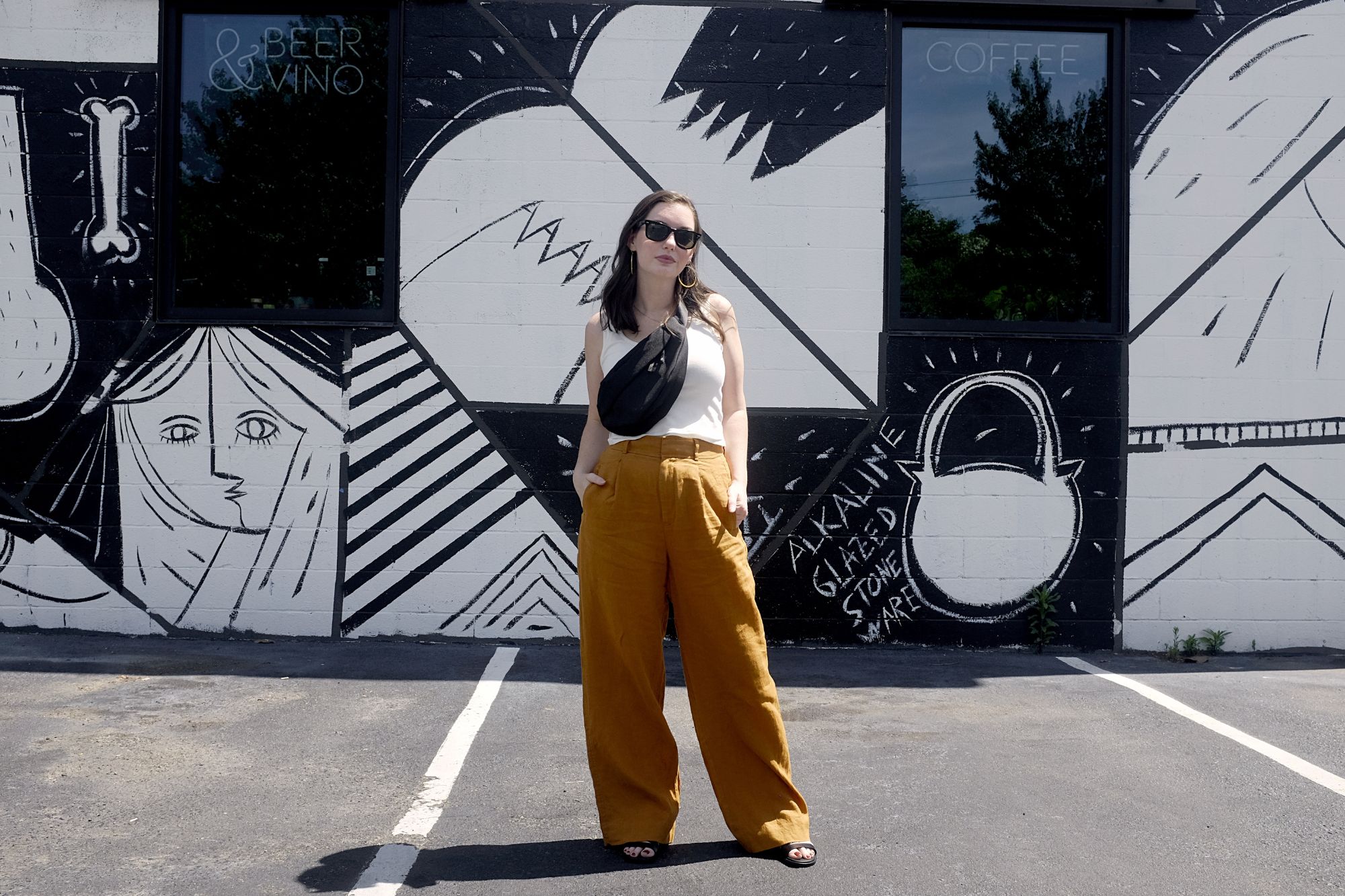 Alyssa wears The Linen Way-High Drape Pant