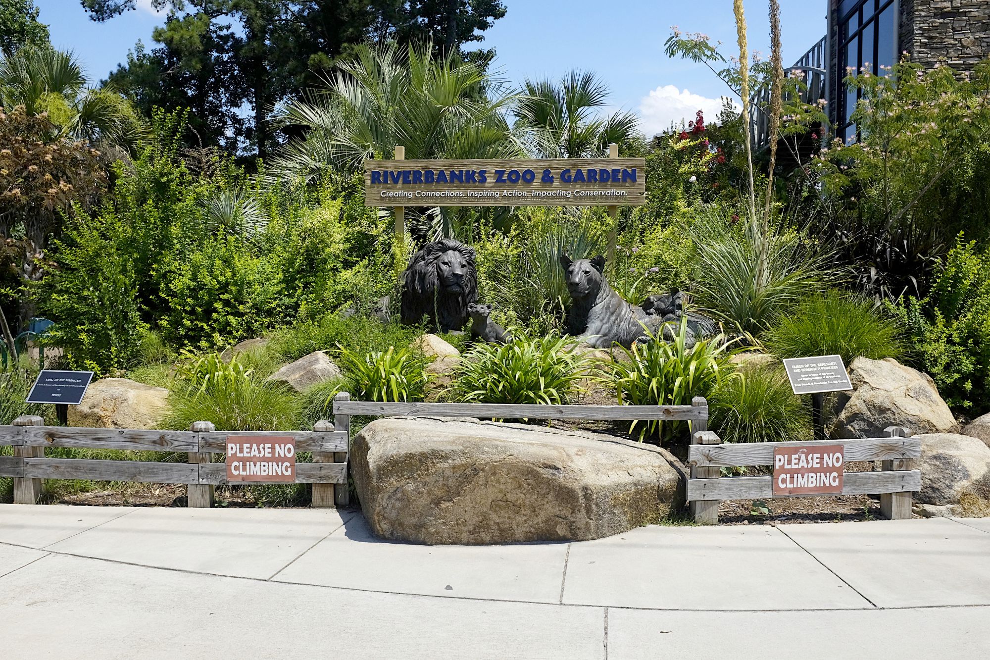 Riverbanks Zoo and Garden Sign