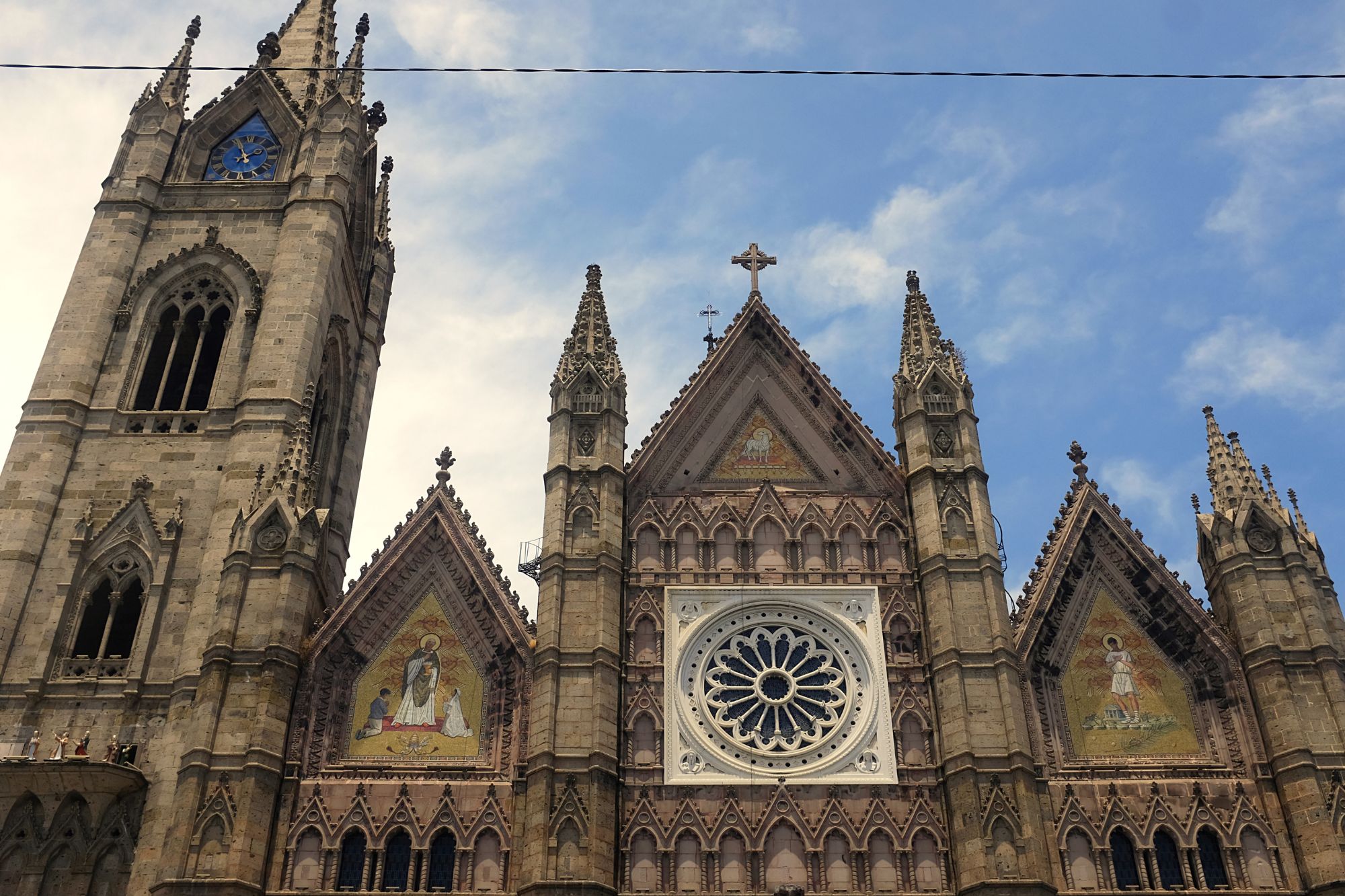 View of the Templo Expiatorio del Santísimo Sacramento