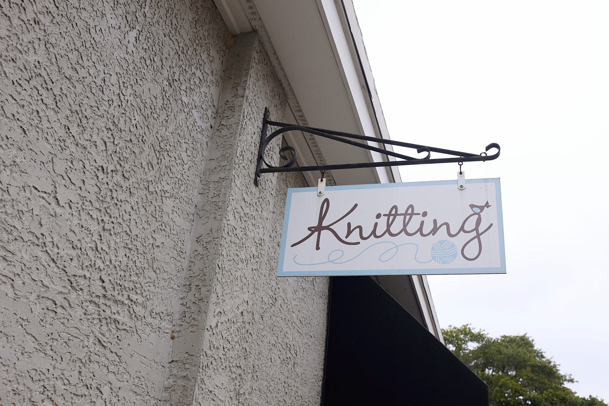 Coastal Knitting sign in Beaufort