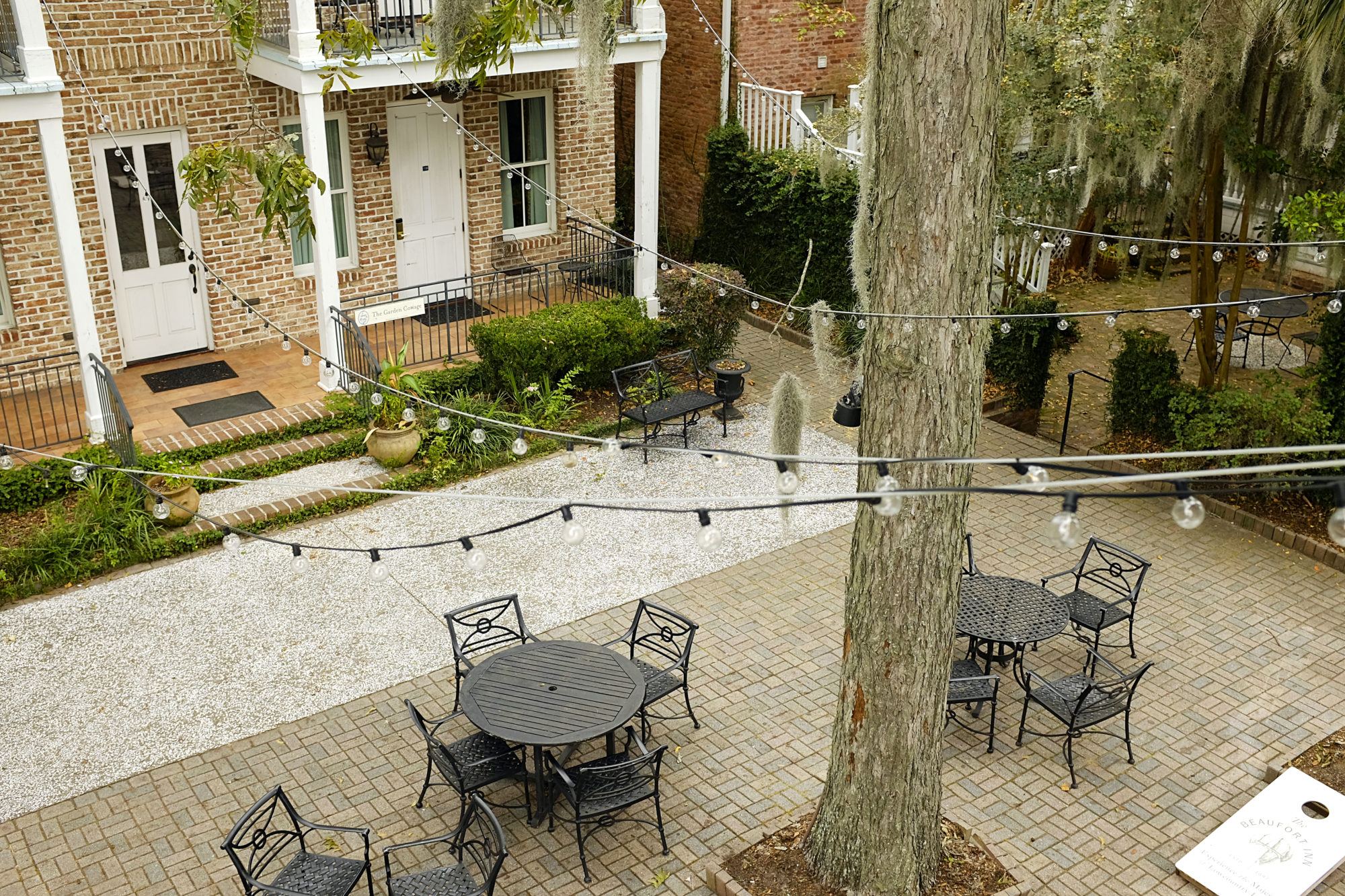 The Beaufort Inn Courtyard