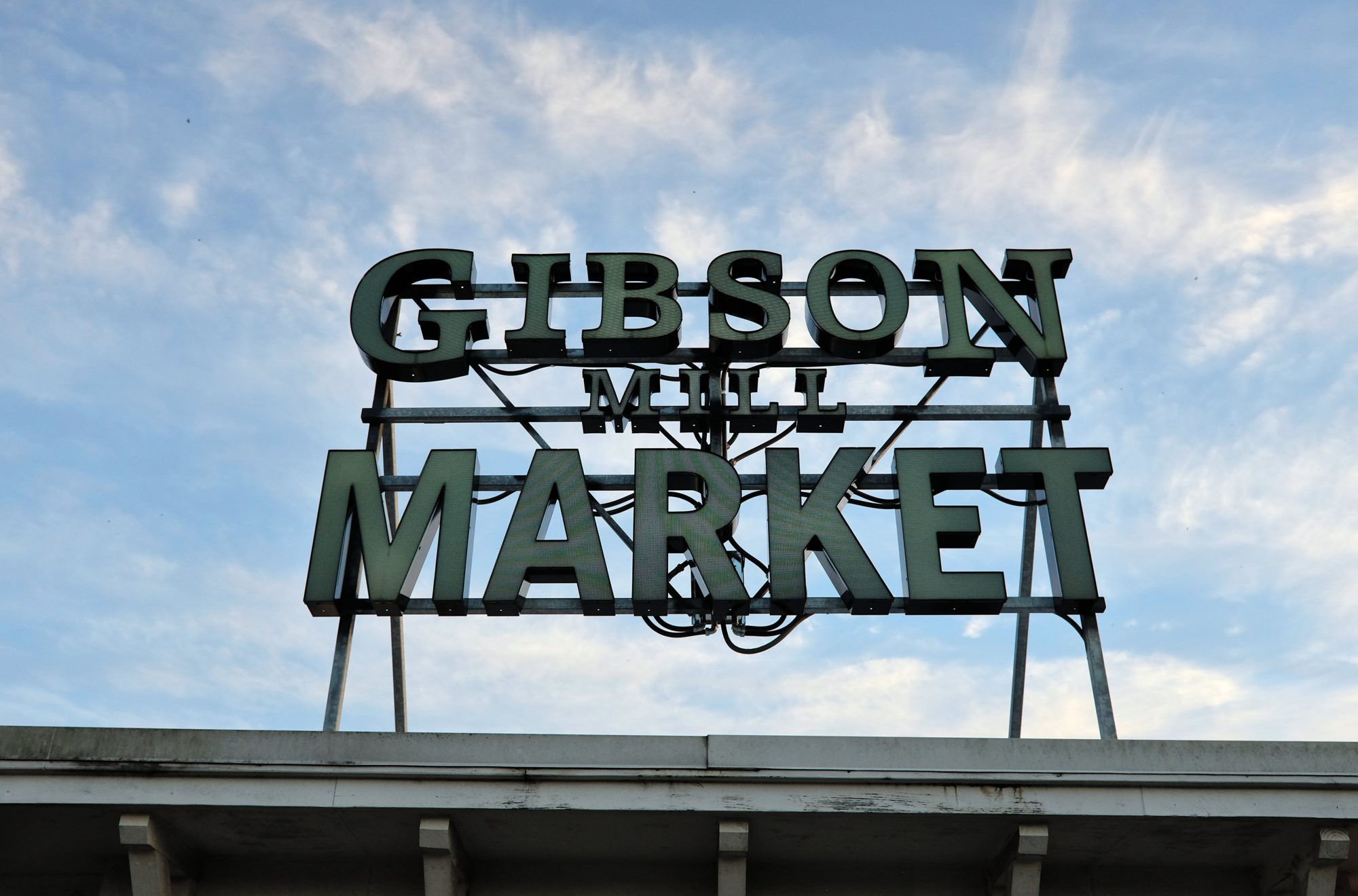 Sign for Gibson Mill Market