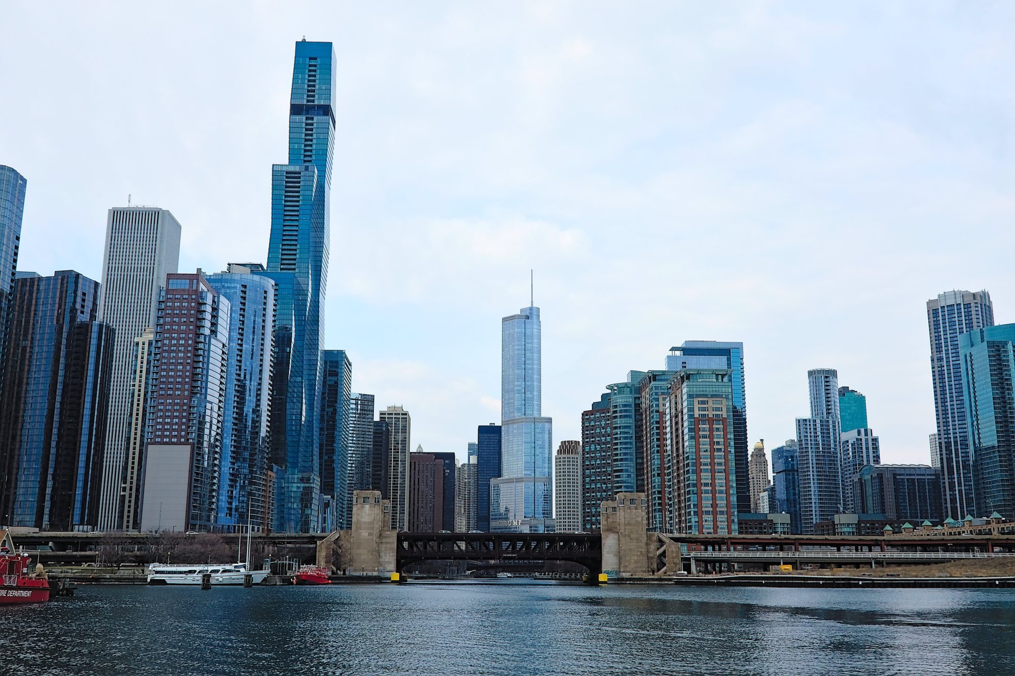 View of Chicago downtown skyline