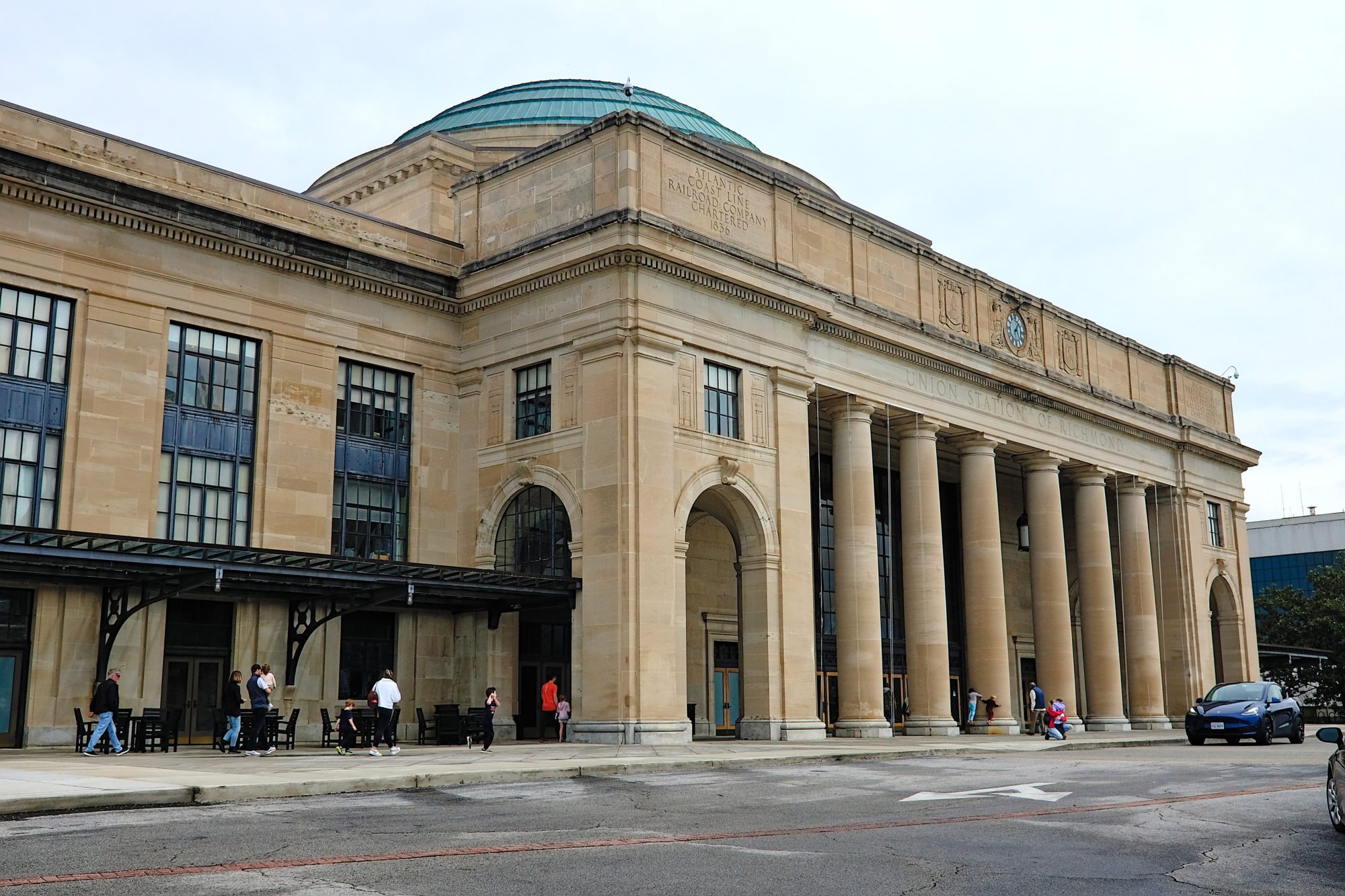 Exterior of the Science Museum of Virginia