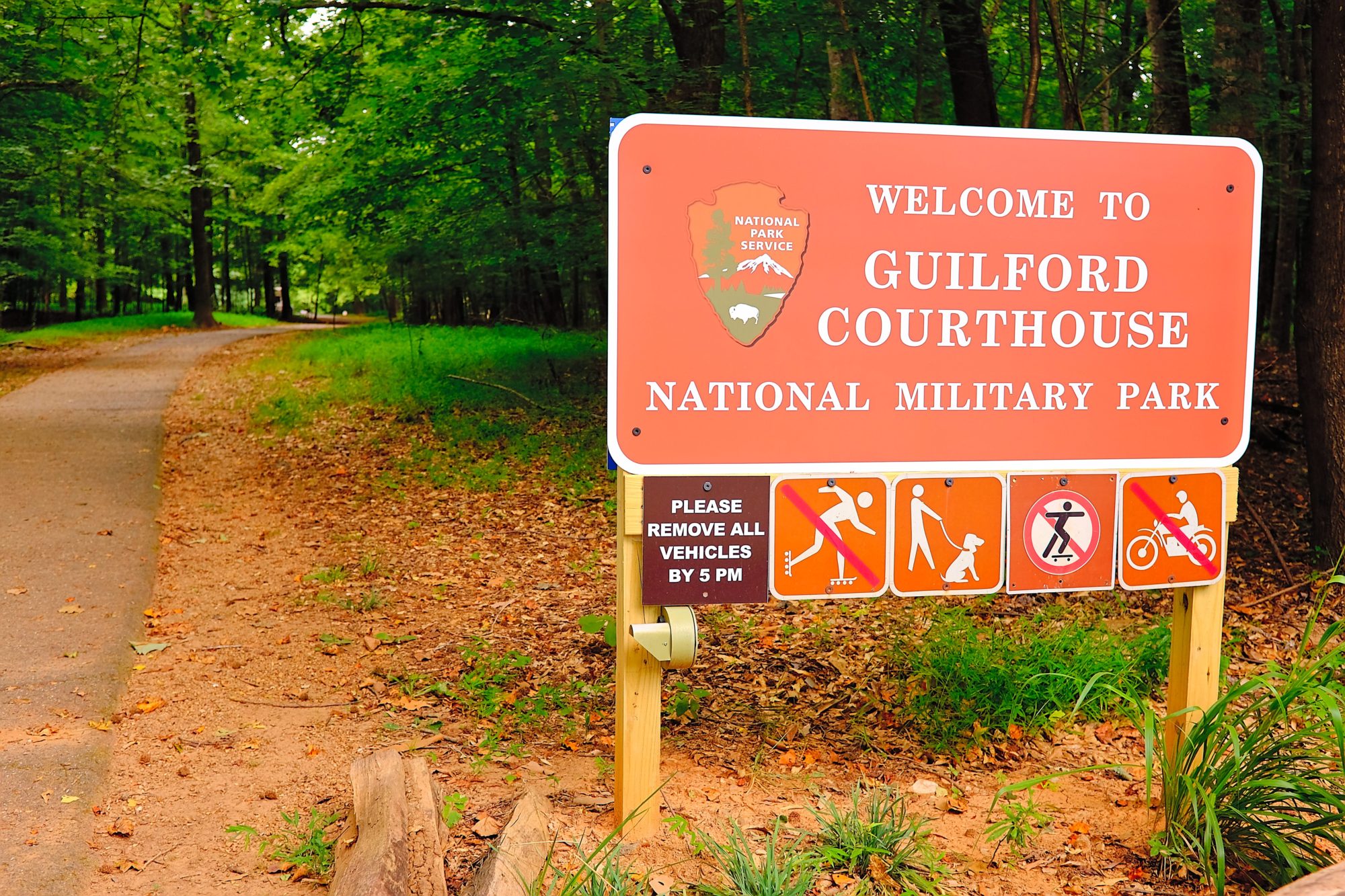 Sign at an entrance to the Guilford Courthouse National Military Park