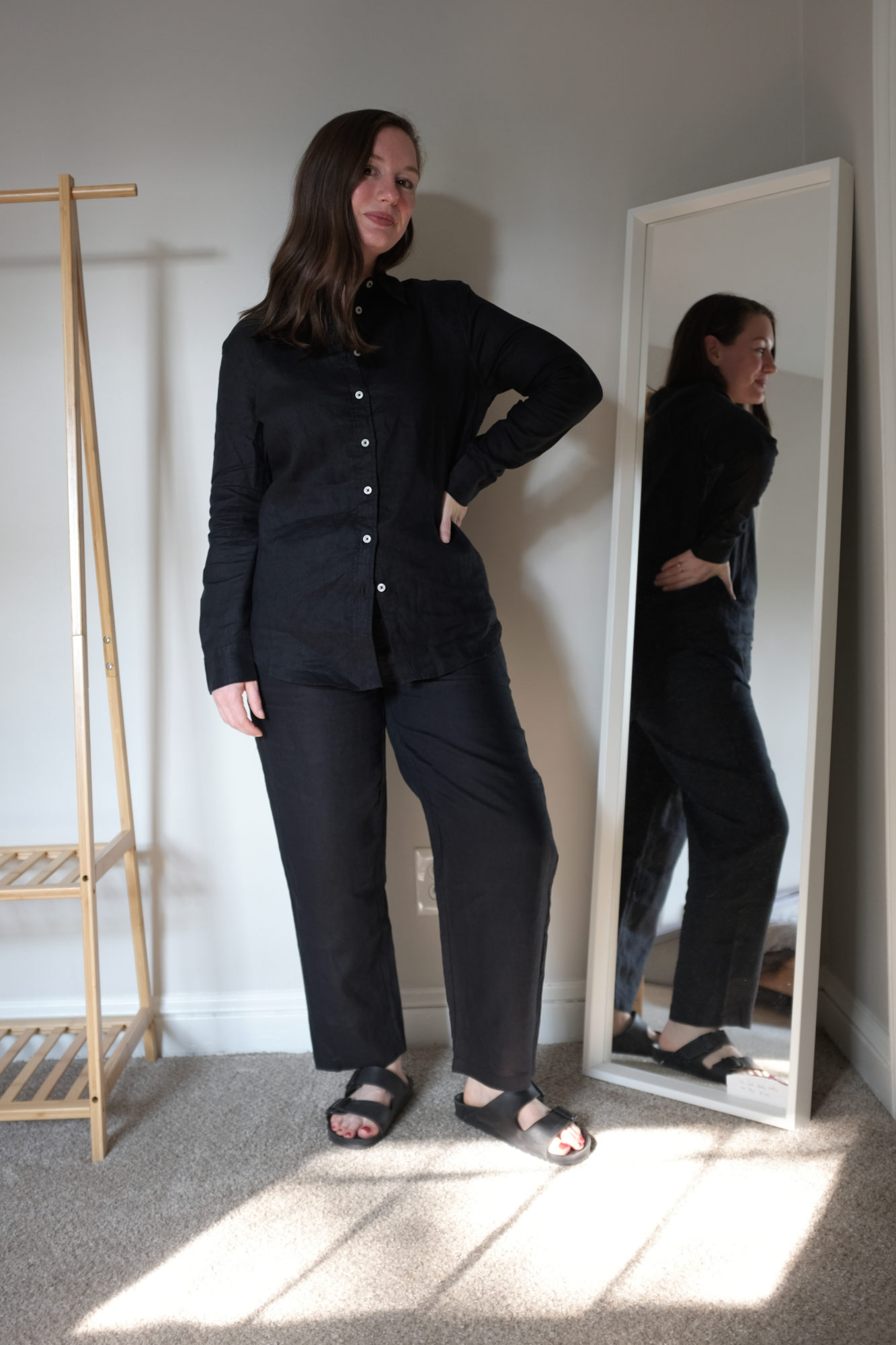 These $35 Work Pants From Quince Are a Wardrobe Must-Have