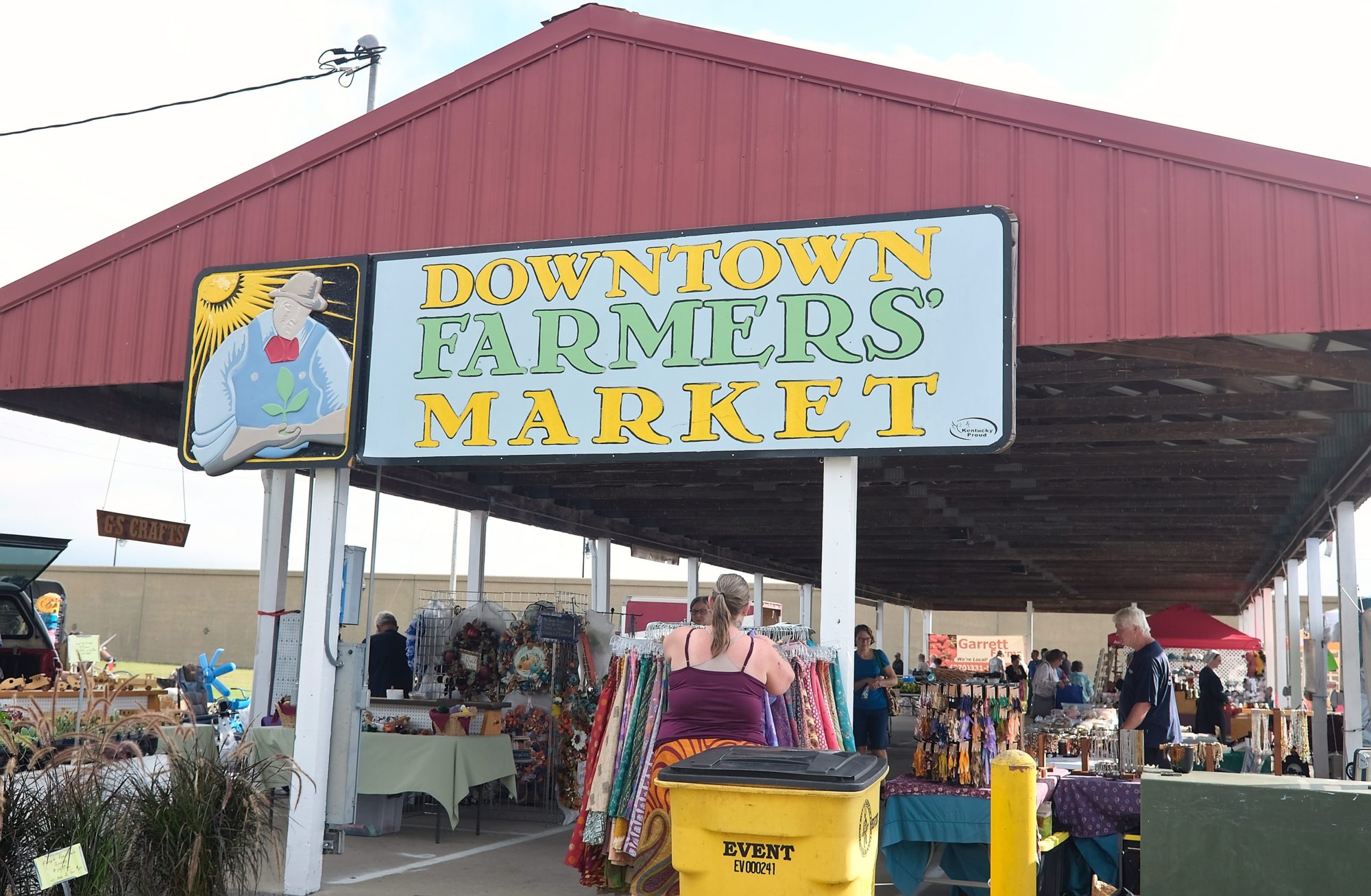 Vendors and shoppers at the Downtown Farmers' Market in Paducah