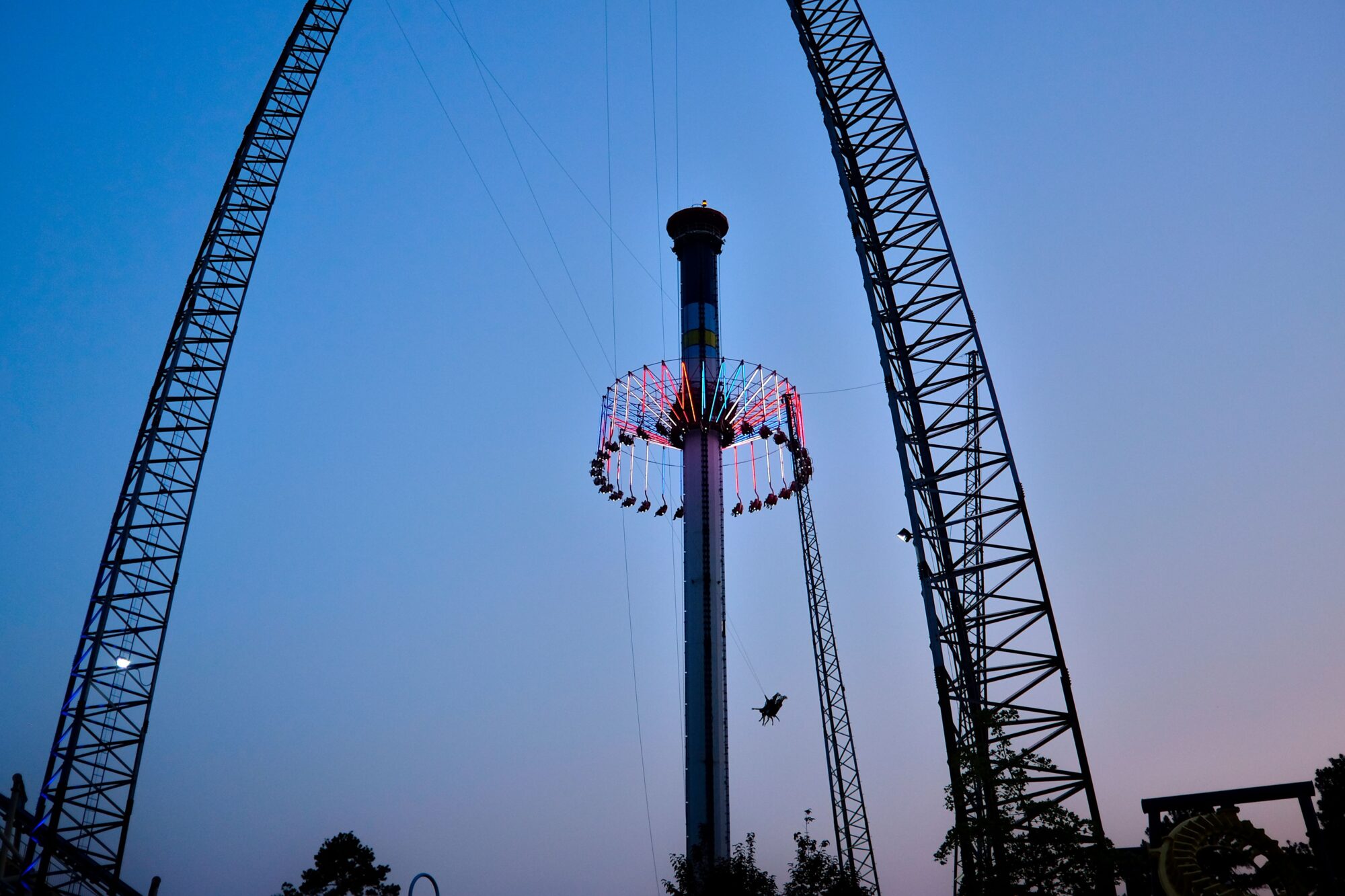Several of Carowinds rides running simultaneously