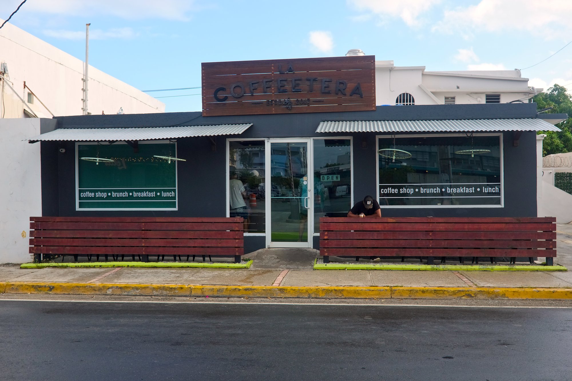 Exterior of La Coffeetera