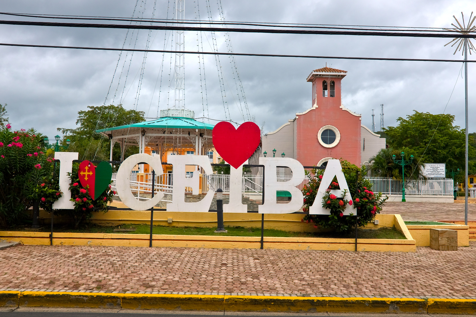 An I Heart Ceiba sign