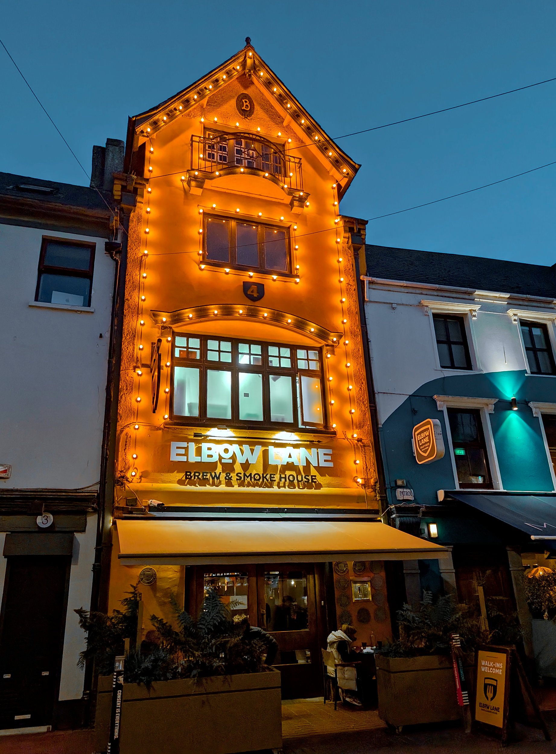 The exterior of Elbow Lane in Cork at night