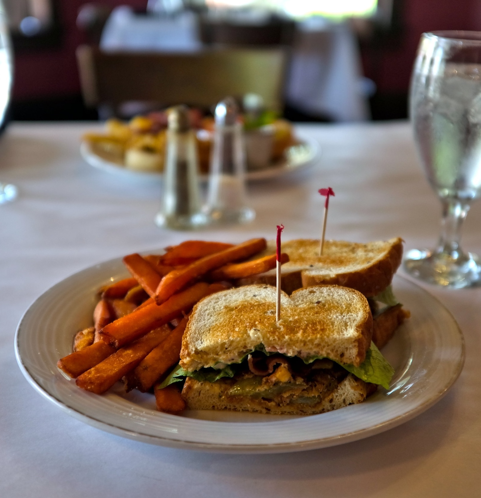 A BLT at The Old Edgefield Grille